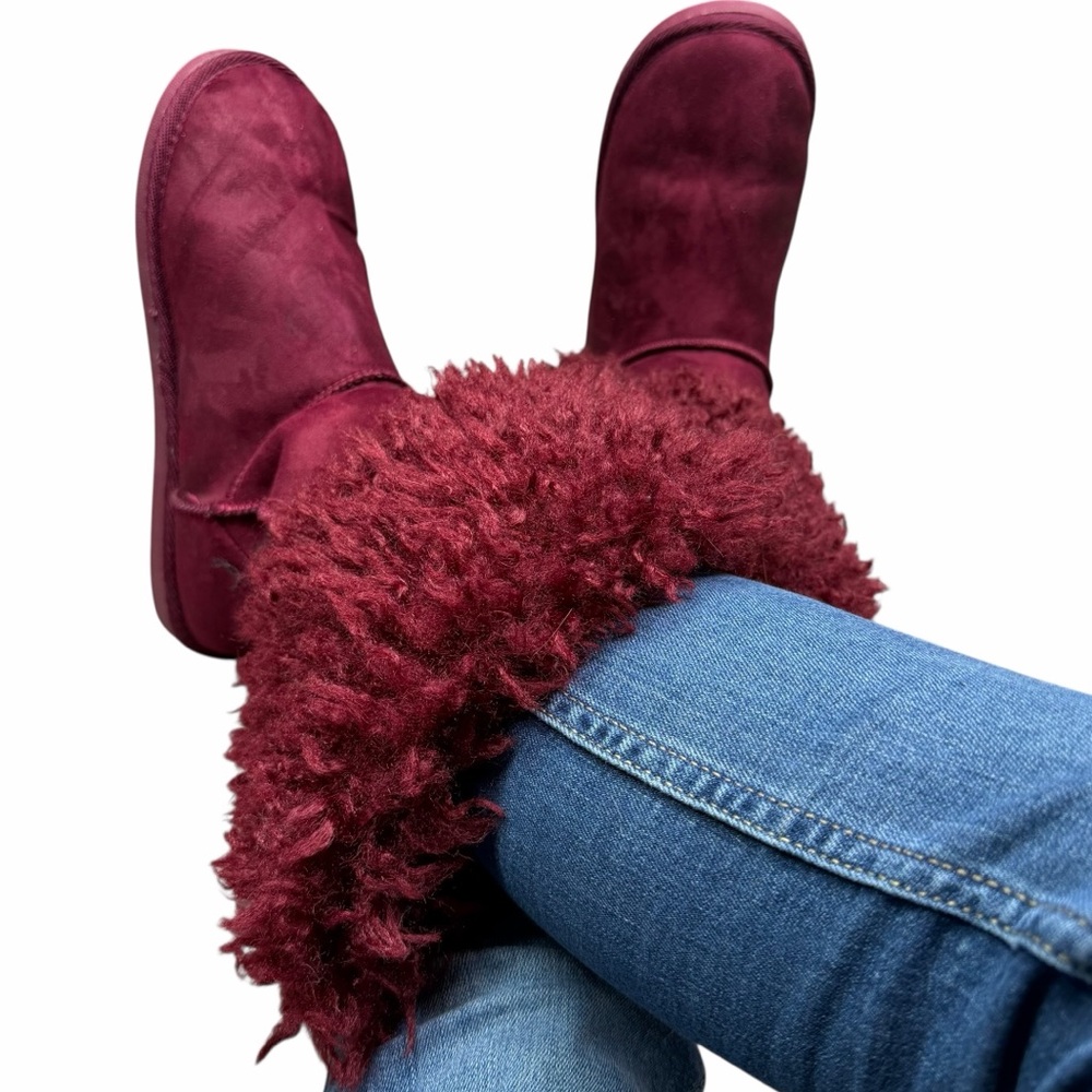 Shoedazzle Loretta Burgundy Fuzzy Mid Calf Boots - Size 6